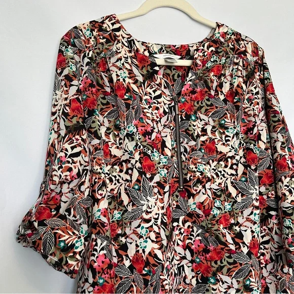 CJ Banks Zipper Front Floral Patterened Blouse - Picture 3 of 7
